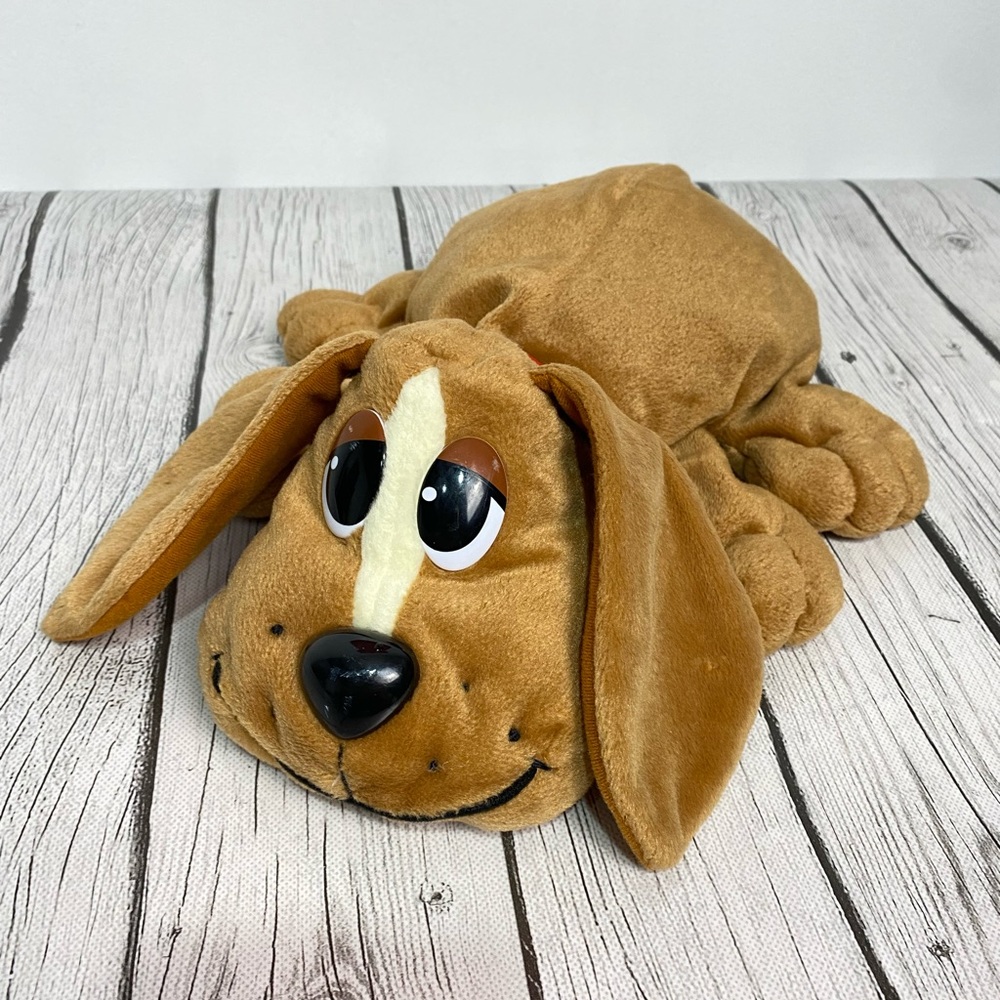 Vintage pound puppy! 🐶🦴🐾